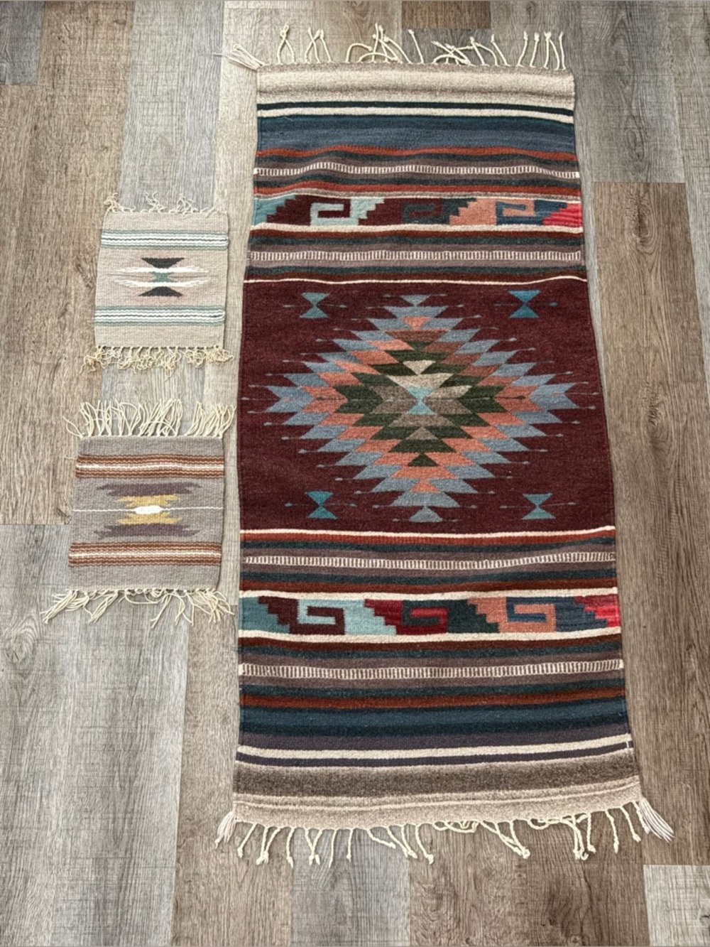 HANDWOVEN SOUTHWESTERN WOOL RUNNER RUG WITH MATCHING MATS SET